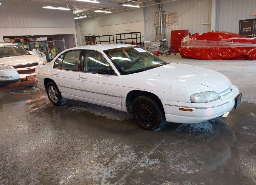 2000 Chevrolet Lumina (VIN 2G1WL52J0Y1185387) main photo