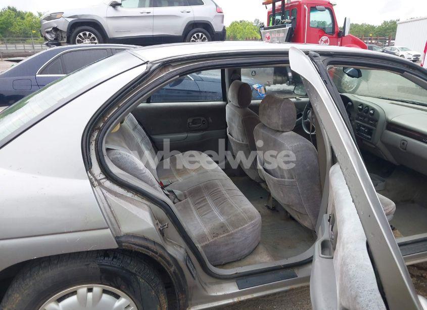 Photo 8 of 1997 Chevrolet Lumina (VIN 2G1WL52M1V1128279)