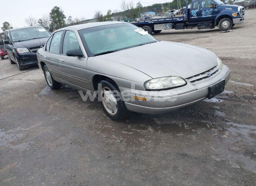 1998 Chevrolet Lumina LS (VIN 2G1WL52M1W9257545) main photo