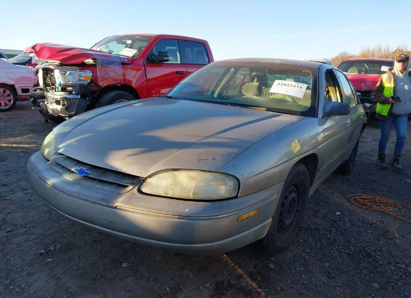 Photo 2 of 1999 Chevrolet Lumina (VIN 2G1WL52M4X9205764)