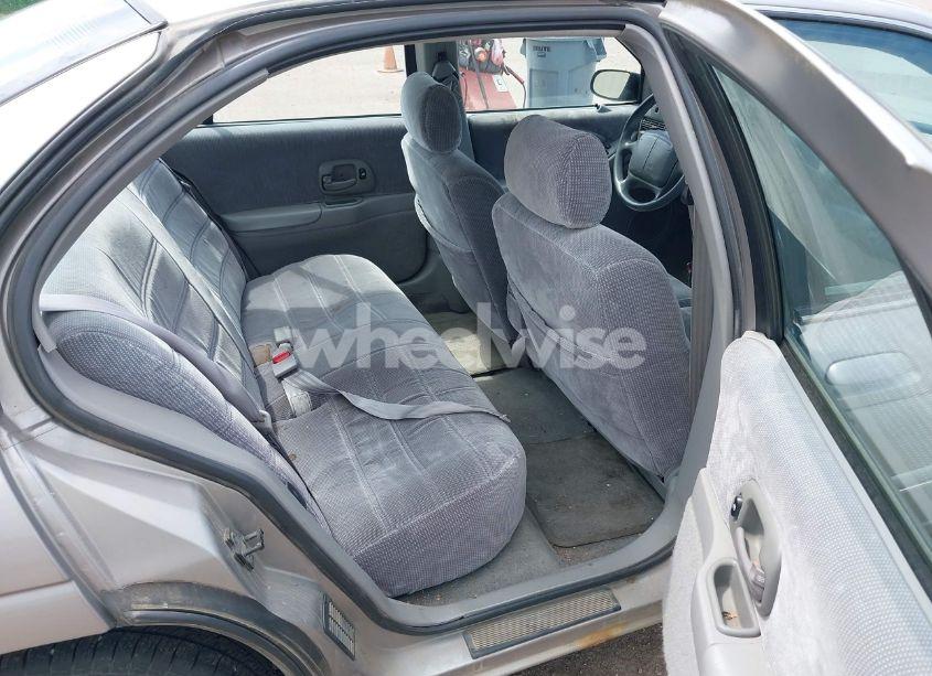 Photo 8 of 1996 Chevrolet Lumina (VIN 2G1WL52M5T9218999)