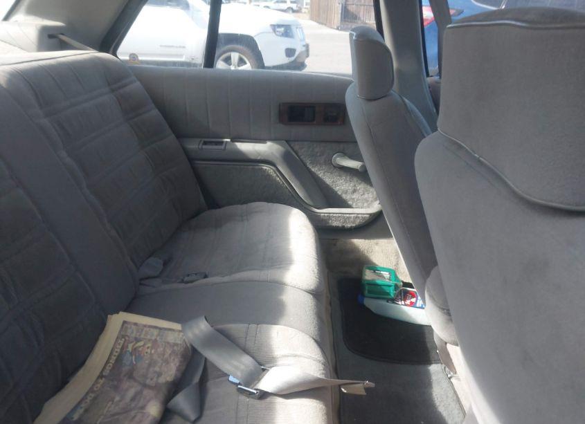 Photo 8 of 1993 Chevrolet Lumina (VIN 2G1WL54T9P9254222)