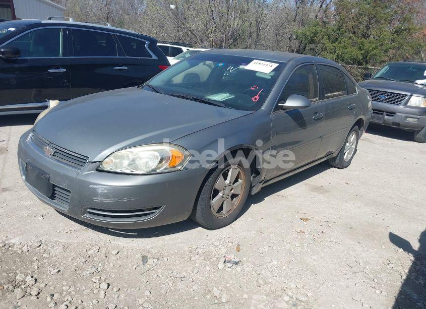Photo 2 of 2008 Chevrolet Impala LT (VIN 2G1WT55N581283684)