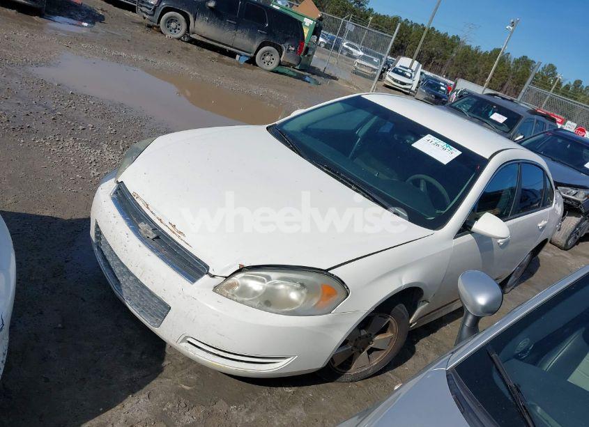 Photo 2 of 2009 Chevrolet Impala LT (VIN 2G1WT57K091177664)