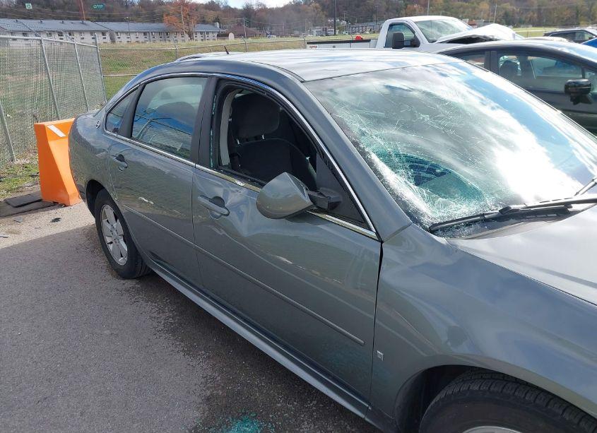 Photo 17 of 2009 Chevrolet Impala LT (VIN 2G1WT57K091192830)