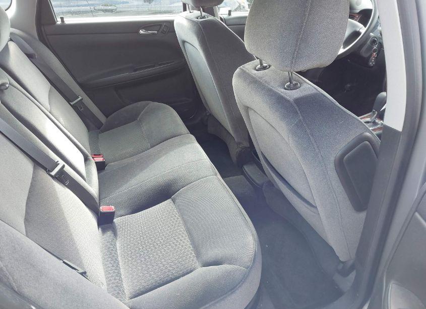 Photo 8 of 2009 Chevrolet Impala LT (VIN 2G1WT57K091192830)