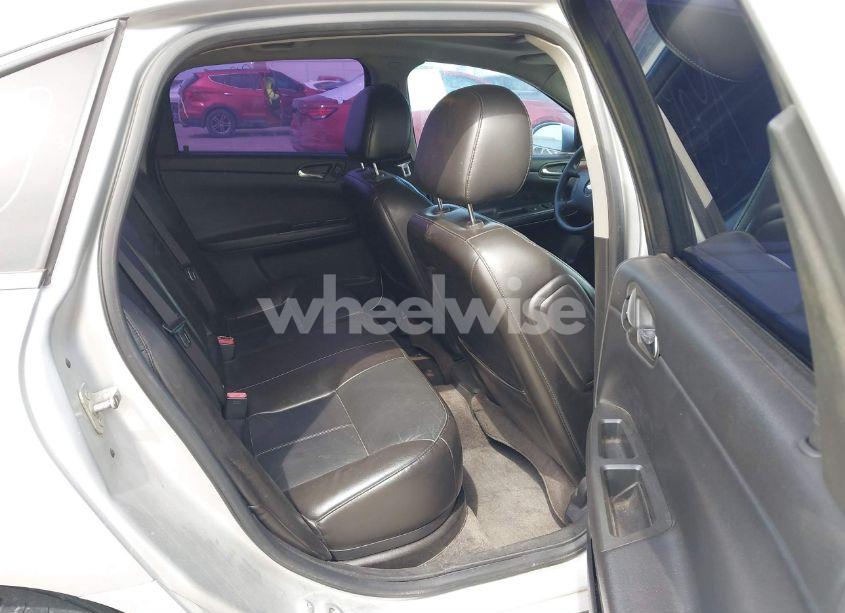 Photo 8 of 2009 Chevrolet Impala LT (VIN 2G1WT57K091259460)