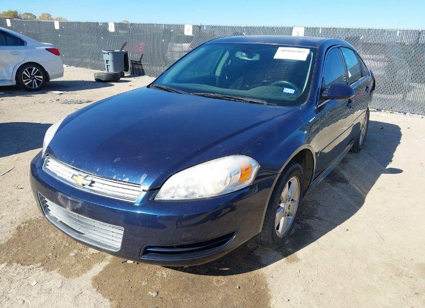 Photo 2 of 2009 Chevrolet Impala LT (VIN 2G1WT57K091323349)