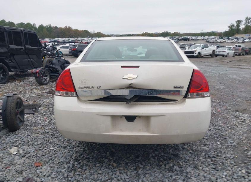 Photo 16 of 2009 Chevrolet Impala LT (VIN 2G1WT57K191111771)