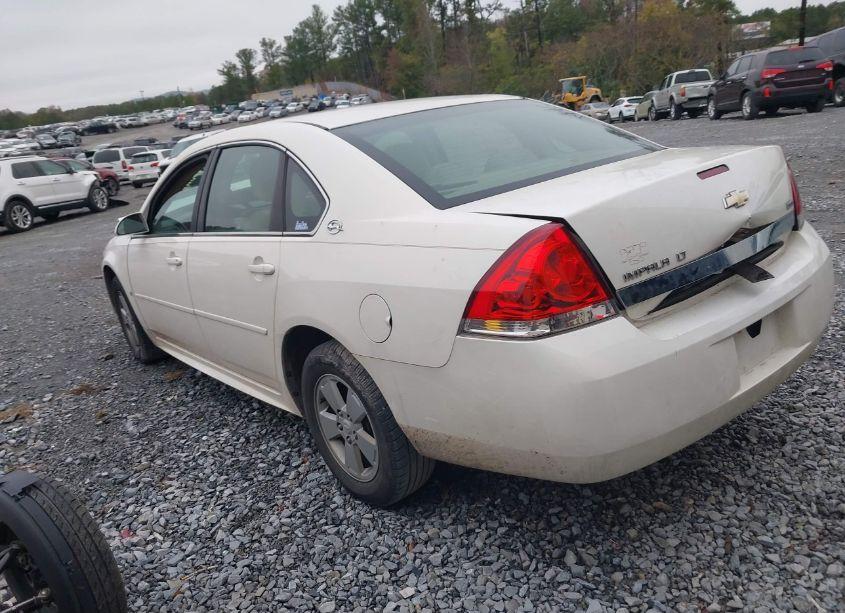 Photo 3 of 2009 Chevrolet Impala LT (VIN 2G1WT57K191111771)