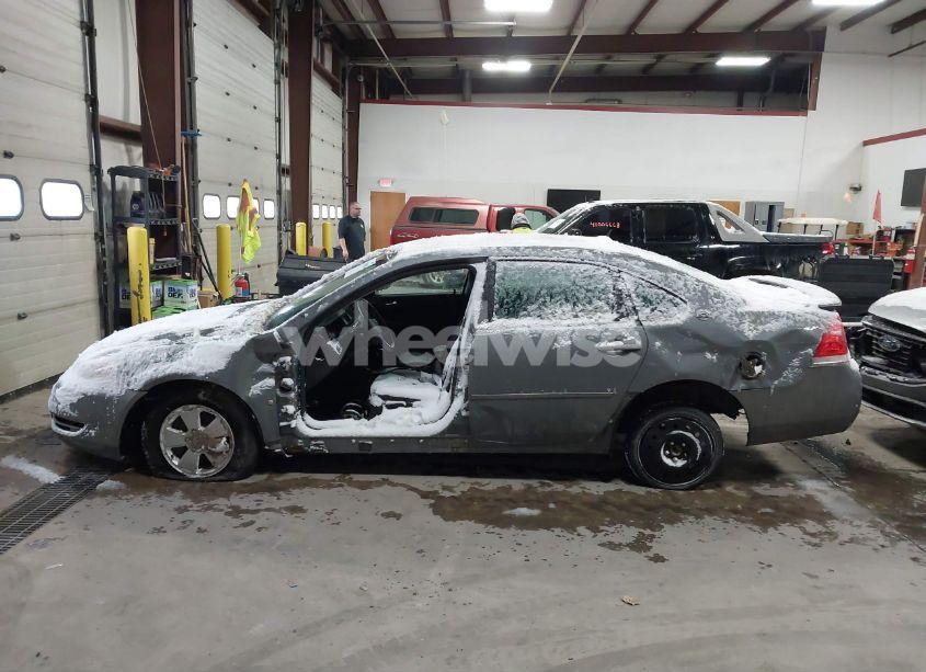 Photo 13 of 2009 Chevrolet Impala LT (VIN 2G1WT57K191149470)