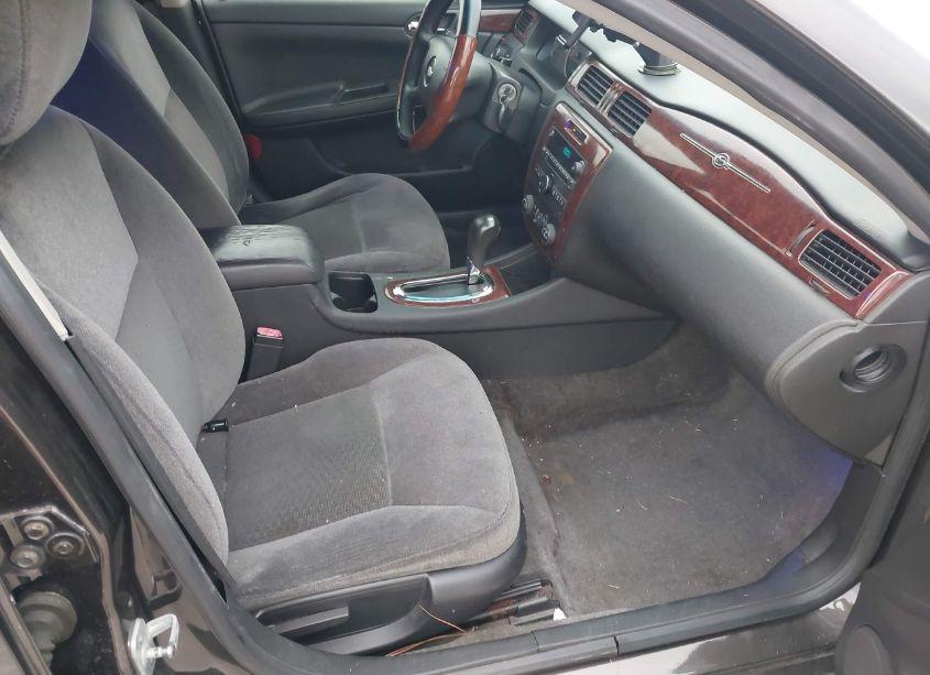 Photo 5 of 2009 Chevrolet Impala LT (VIN 2G1WT57K191203141)