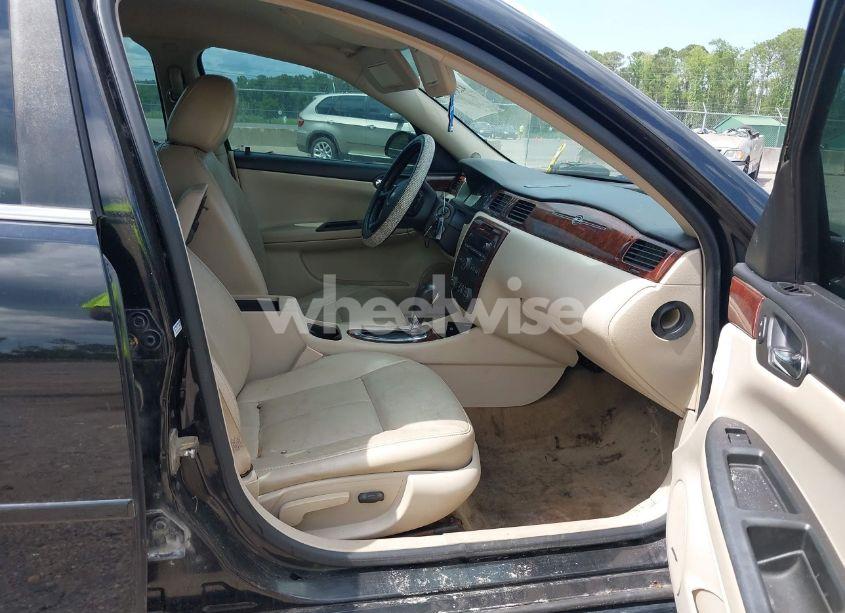 Photo 5 of 2009 Chevrolet Impala LT (VIN 2G1WT57K191272122)