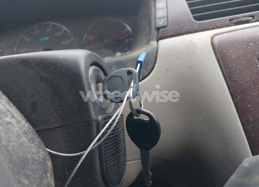 Photo 11 of 2009 Chevrolet Impala LT (VIN 2G1WT57K191273576)