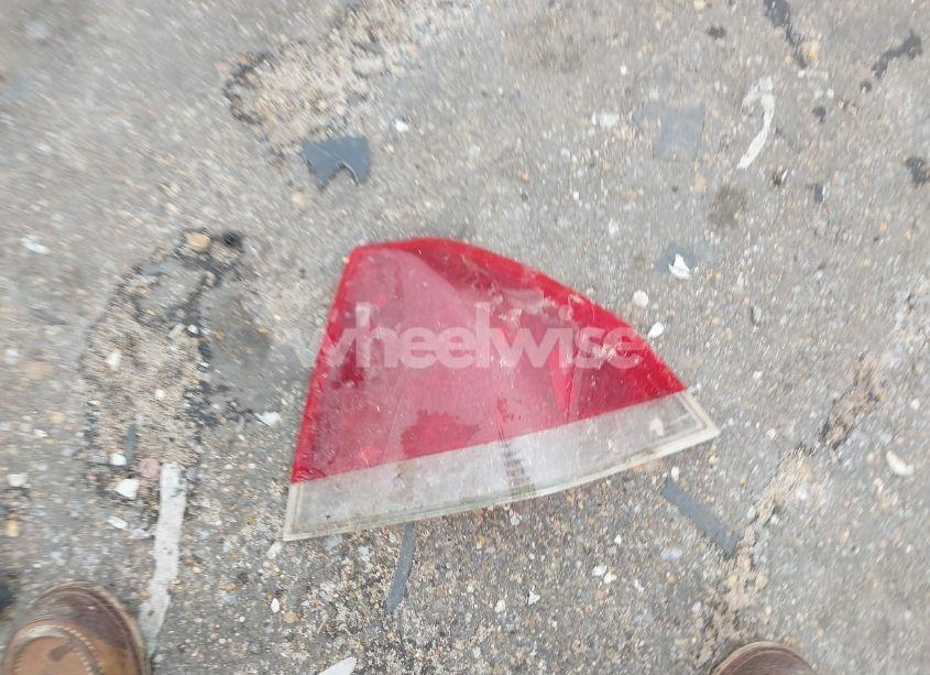 Photo 12 of 2009 Chevrolet Impala LT (VIN 2G1WT57K191273576)