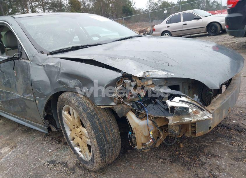 Photo 16 of 2009 Chevrolet Impala LT (VIN 2G1WT57K191273576)