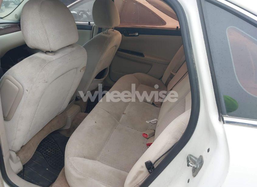 Photo 8 of 2009 Chevrolet Impala LT (VIN 2G1WT57K191291737)