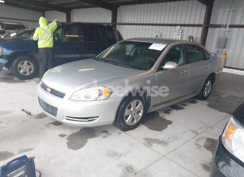Photo 2 of 2009 Chevrolet Impala LT (VIN 2G1WT57K291180646)