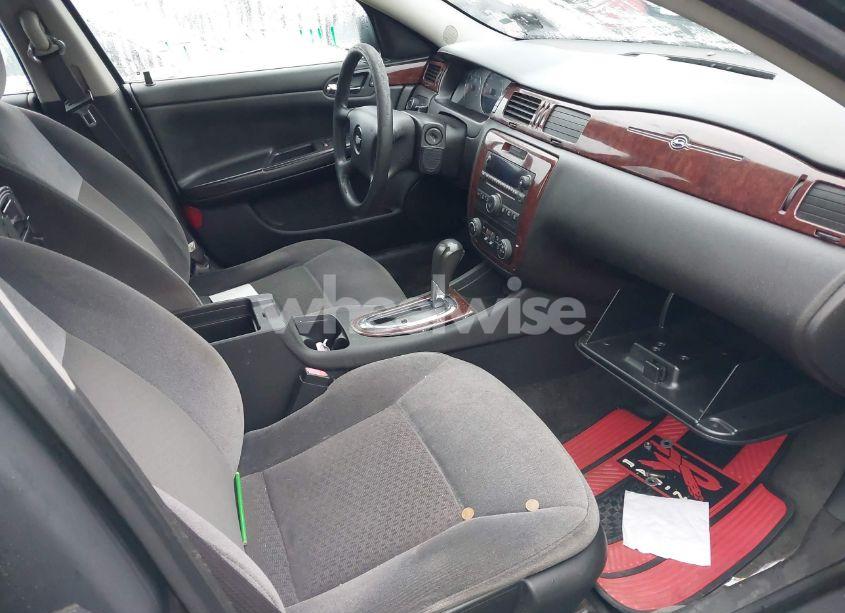 Photo 5 of 2009 Chevrolet Impala LT (VIN 2G1WT57K291186124)