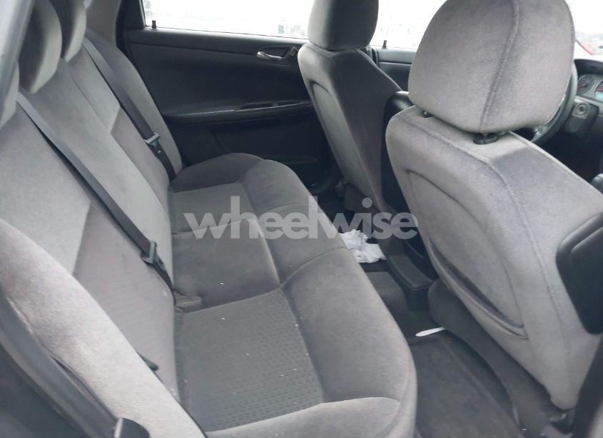 Photo 8 of 2009 Chevrolet Impala LT (VIN 2G1WT57K291186124)