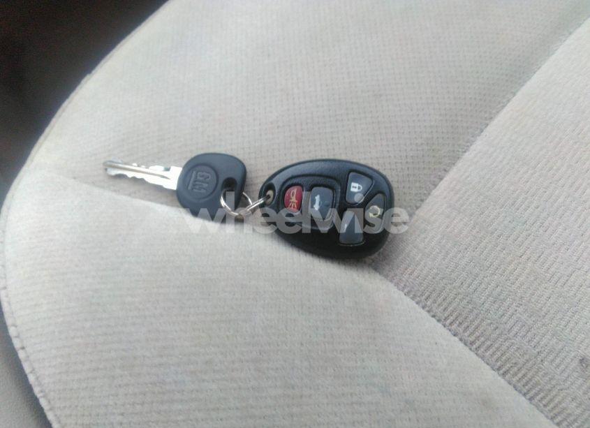 Photo 11 of 2009 Chevrolet Impala LT (VIN 2G1WT57K291260609)