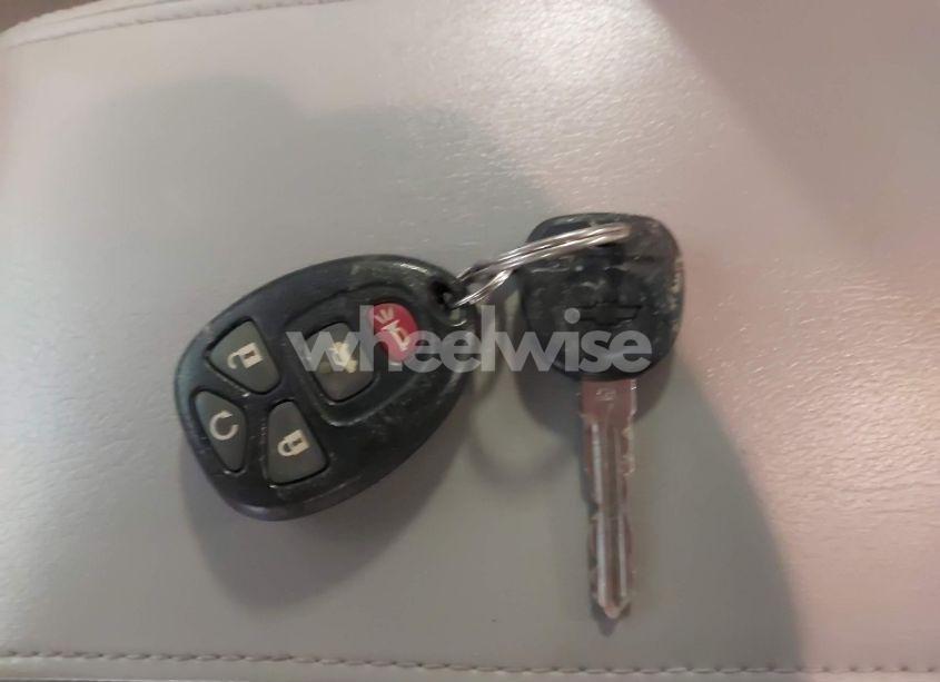 Photo 11 of 2009 Chevrolet Impala LT (VIN 2G1WT57K391118348)