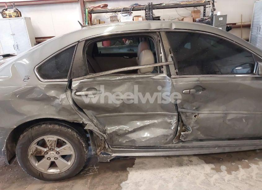 Photo 6 of 2009 Chevrolet Impala LT (VIN 2G1WT57K391118348)