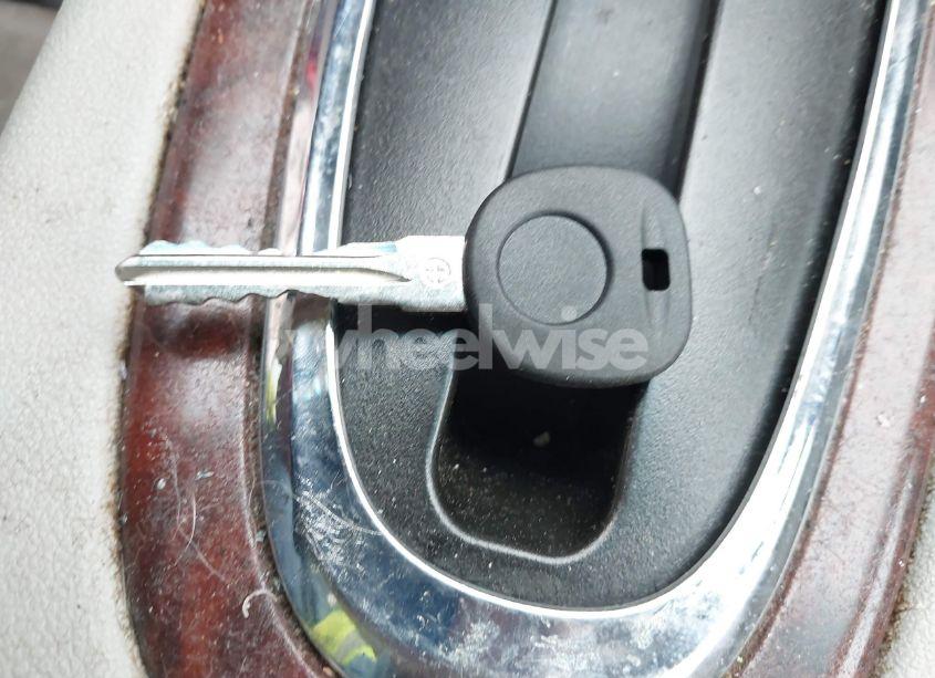 Photo 11 of 2009 Chevrolet Impala LT (VIN 2G1WT57K391209460)