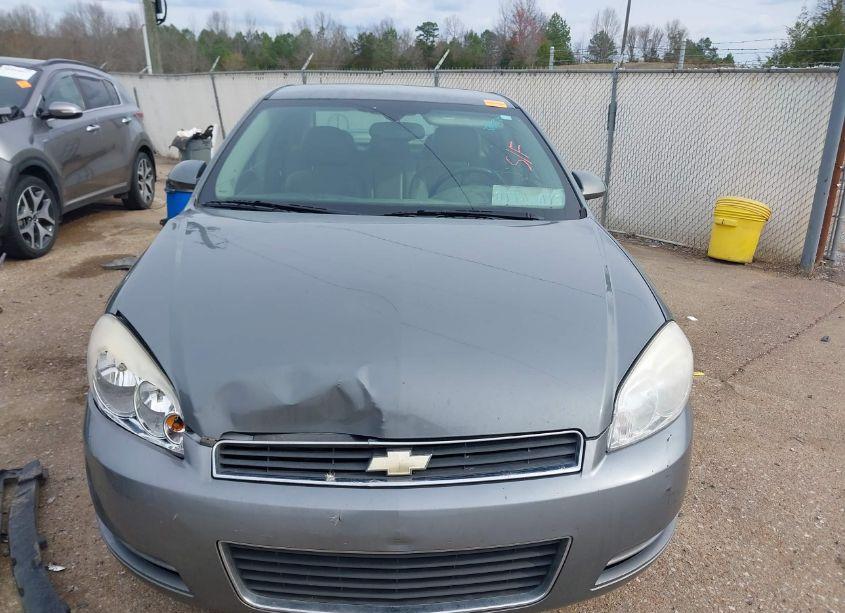 Photo 12 of 2009 Chevrolet Impala LT (VIN 2G1WT57K391229403)