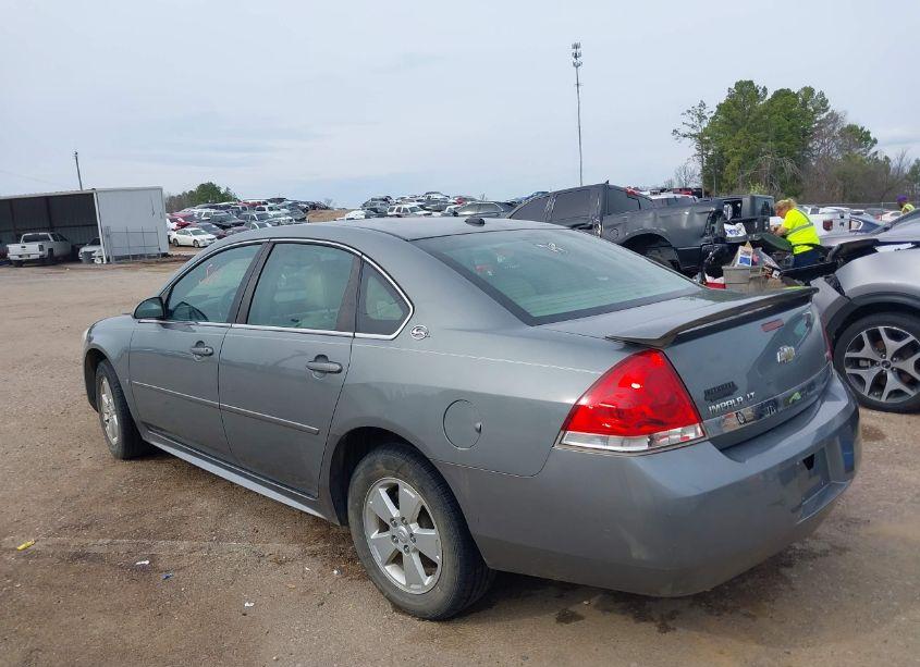 Photo 3 of 2009 Chevrolet Impala LT (VIN 2G1WT57K391229403)