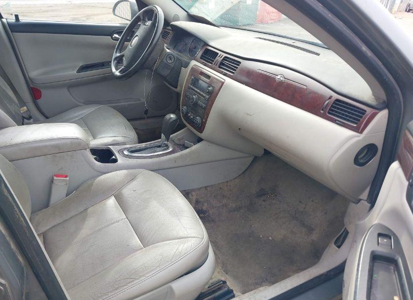 Photo 5 of 2009 Chevrolet Impala LT (VIN 2G1WT57K391229403)