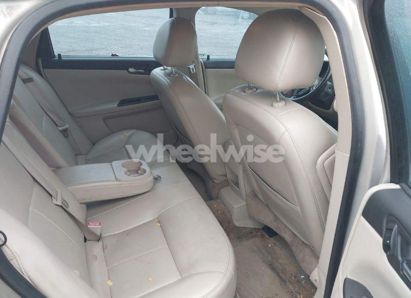 Photo 8 of 2009 Chevrolet Impala LT (VIN 2G1WT57K491158423)