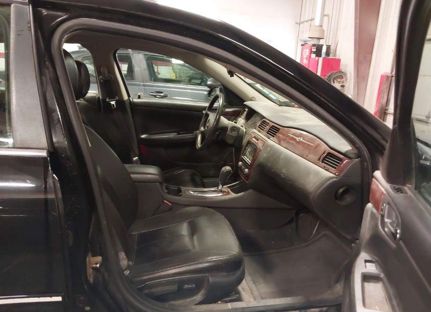 Photo 5 of 2009 Chevrolet Impala LT (VIN 2G1WT57K491200508)