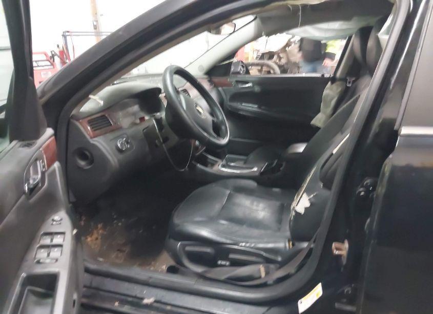 Photo 5 of 2009 Chevrolet Impala LT (VIN 2G1WT57K491212979)