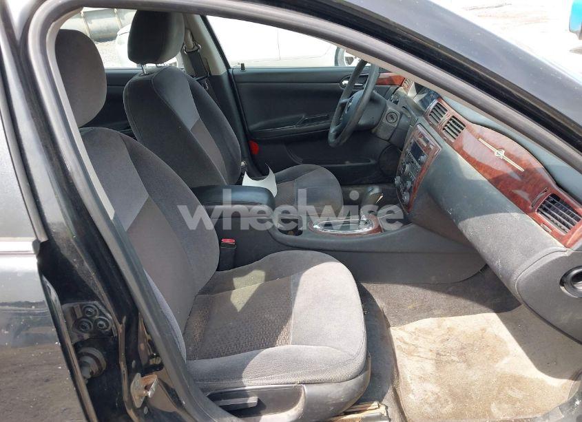 Photo 5 of 2009 Chevrolet Impala LT (VIN 2G1WT57K491234528)