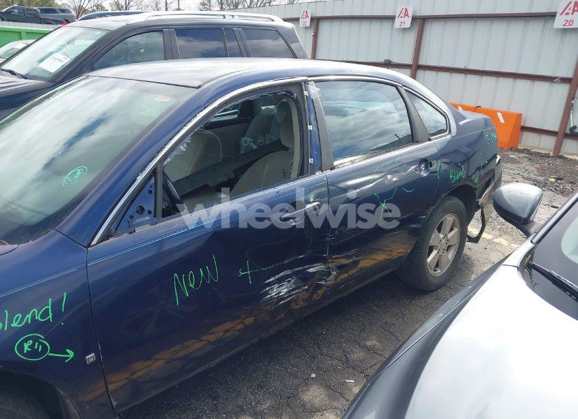 Photo 6 of 2009 Chevrolet Impala LT (VIN 2G1WT57K491255640)