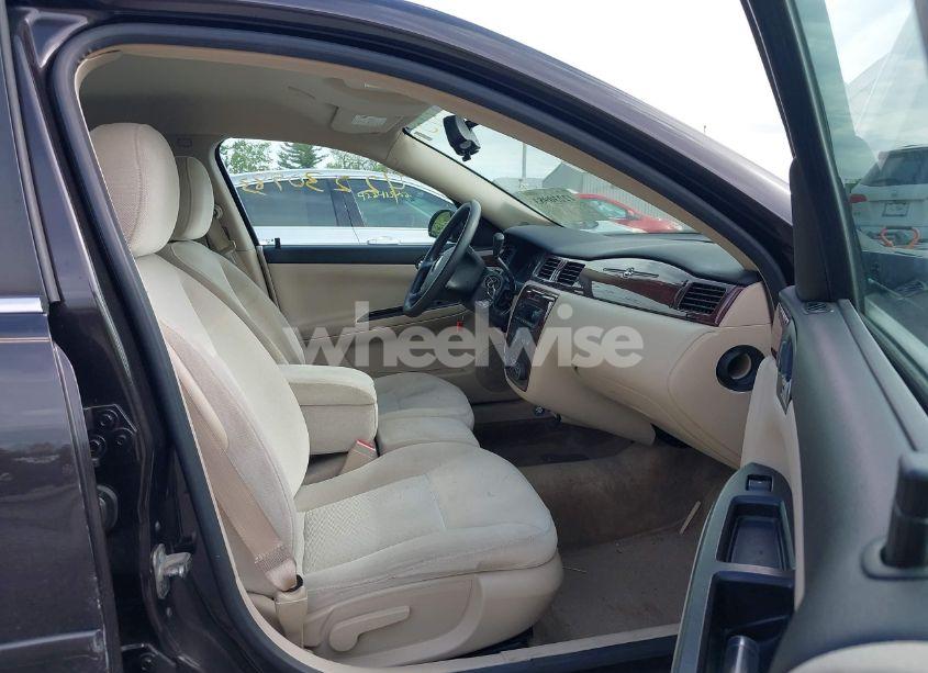 Photo 5 of 2009 Chevrolet Impala LT (VIN 2G1WT57K591137547)