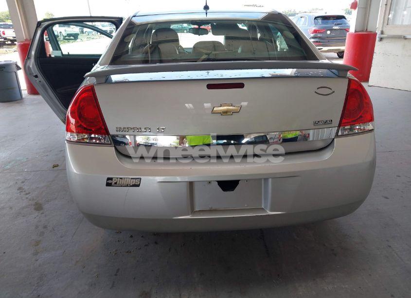 Photo 16 of 2009 Chevrolet Impala LT (VIN 2G1WT57K591155434)