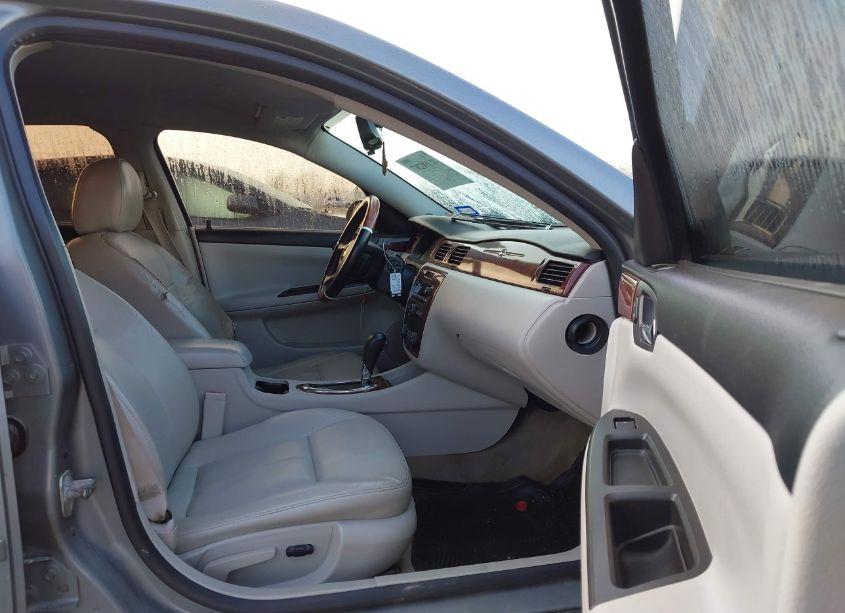 Photo 5 of 2009 Chevrolet Impala LT (VIN 2G1WT57K691116609)