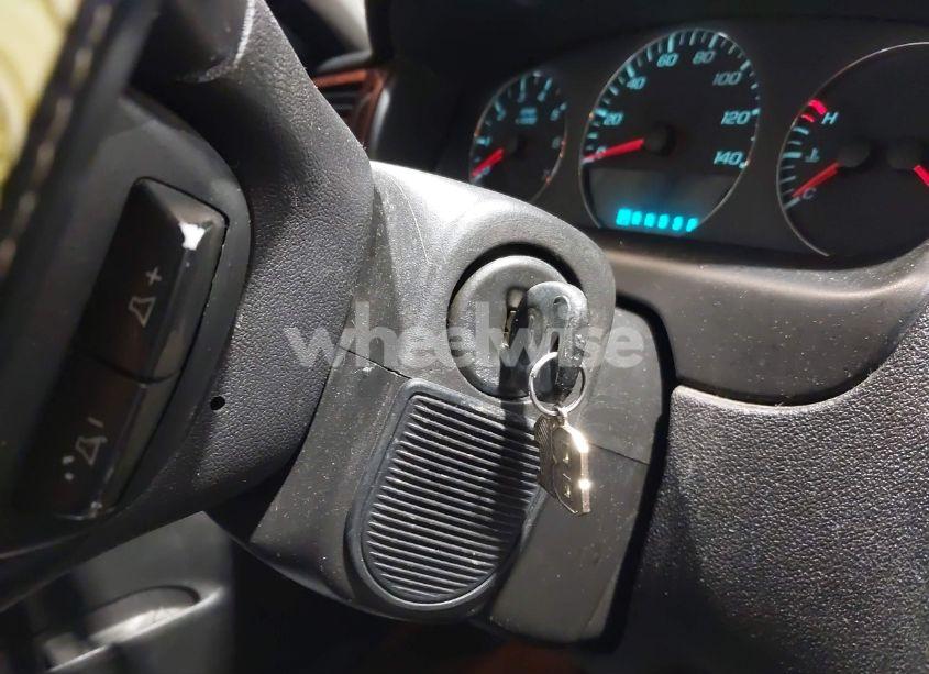 Photo 11 of 2009 Chevrolet Impala LT (VIN 2G1WT57K691226270)