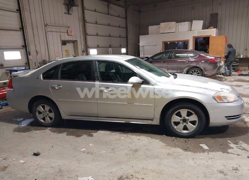 Photo 13 of 2009 Chevrolet Impala LT (VIN 2G1WT57K691226270)