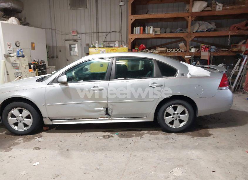 Photo 14 of 2009 Chevrolet Impala LT (VIN 2G1WT57K691226270)