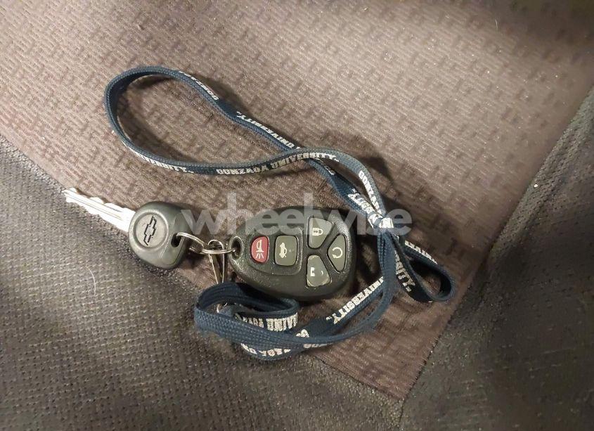 Photo 11 of 2009 Chevrolet Impala LT (VIN 2G1WT57K691272312)