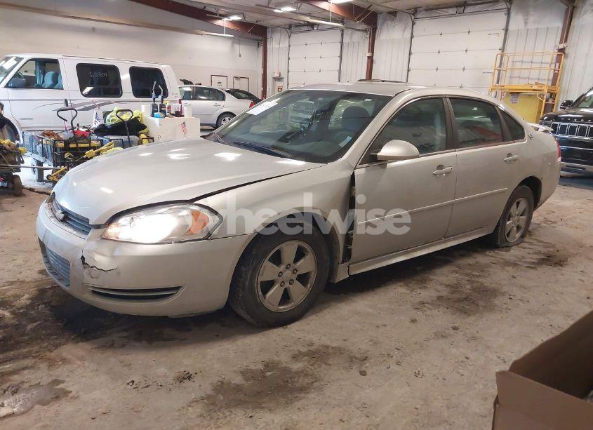 Photo 2 of 2009 Chevrolet Impala LT (VIN 2G1WT57K691272312)