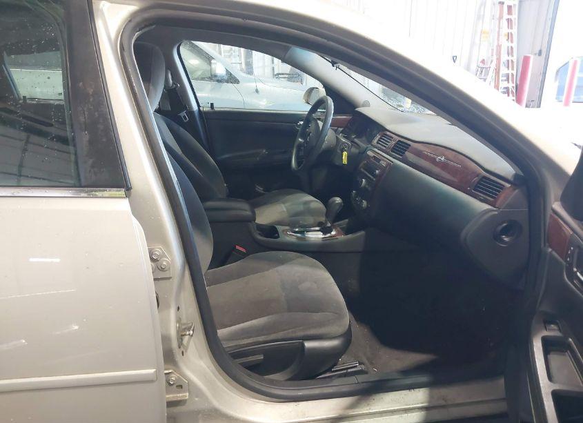 Photo 5 of 2009 Chevrolet Impala LT (VIN 2G1WT57K791100970)