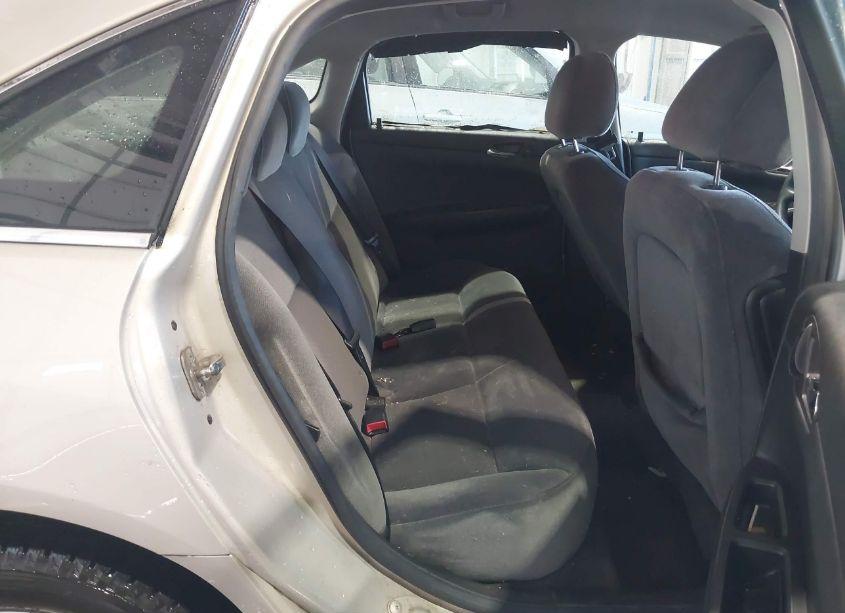 Photo 8 of 2009 Chevrolet Impala LT (VIN 2G1WT57K791100970)