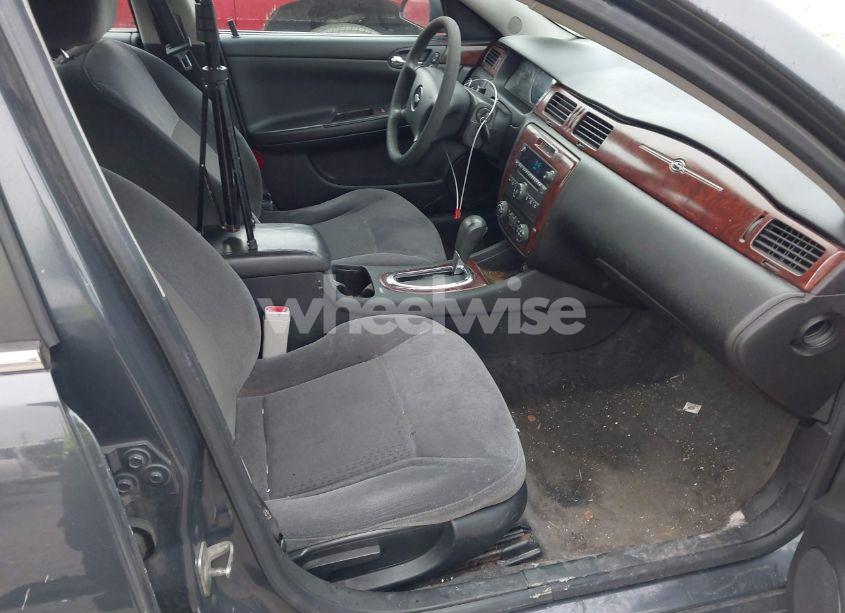 Photo 5 of 2009 Chevrolet Impala LT (VIN 2G1WT57K791182215)