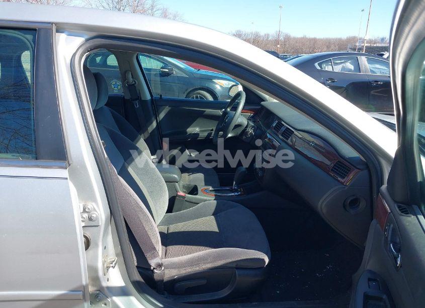 Photo 5 of 2009 Chevrolet Impala LT (VIN 2G1WT57K791214855)