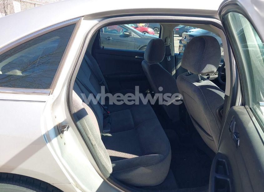 Photo 8 of 2009 Chevrolet Impala LT (VIN 2G1WT57K791214855)