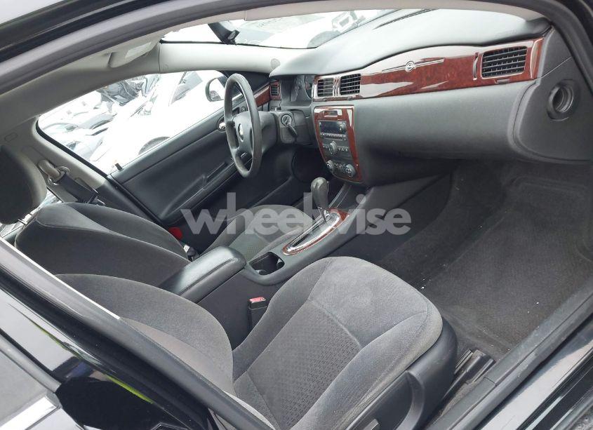 Photo 5 of 2009 Chevrolet Impala LT (VIN 2G1WT57K791232790)